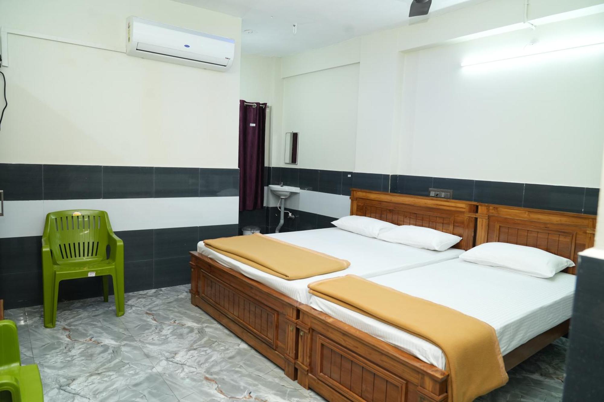 Rajali Residency Otel Kulithalai Dış mekan fotoğraf