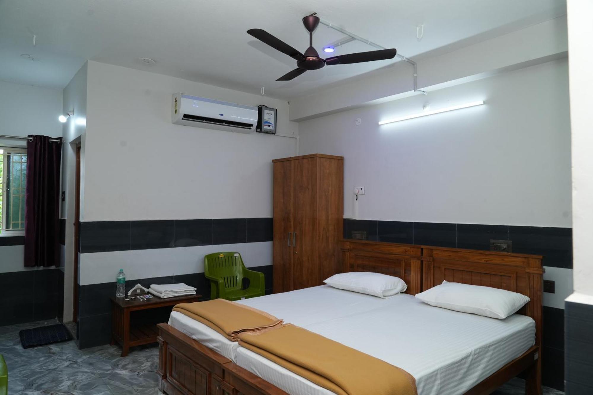 Rajali Residency Otel Kulithalai Dış mekan fotoğraf